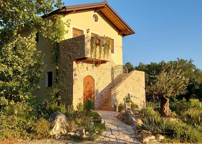 Haus Des Gebetes - House Of Prayer * Međugorje